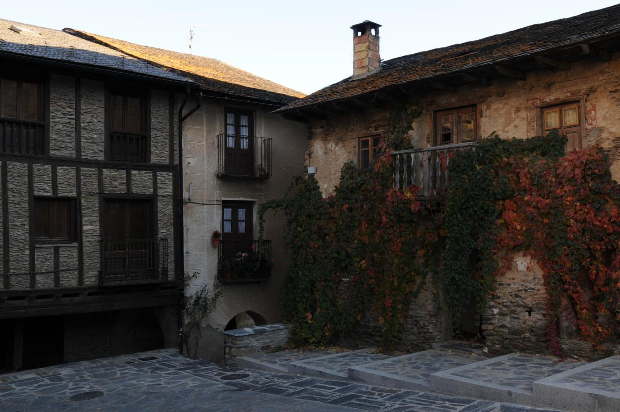 Casa Rural La Comella Tirvia Extérieur photo